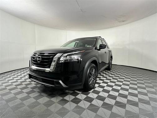 2022 Nissan Pathfinder SV 4WD