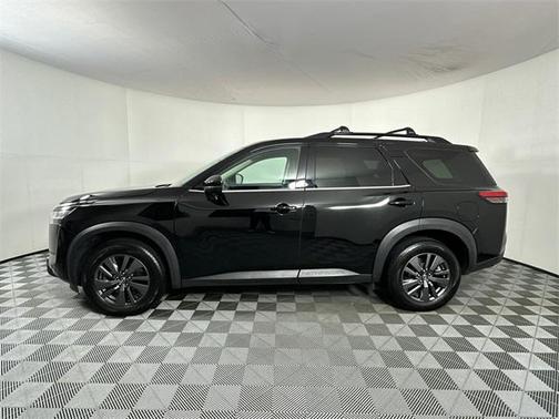 2022 Nissan Pathfinder SV 4WD