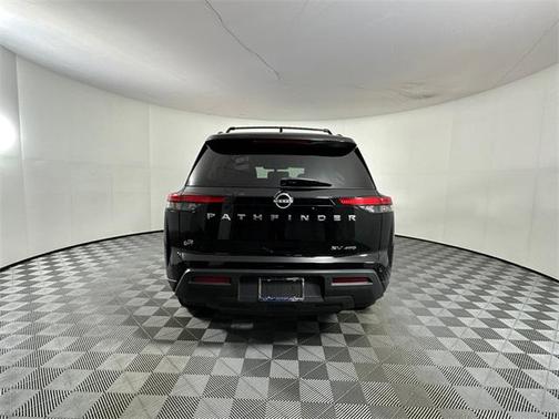 2022 Nissan Pathfinder SV 4WD