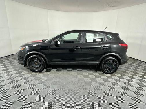 Magnetic Black 2018 Nissan Rogue Sport S