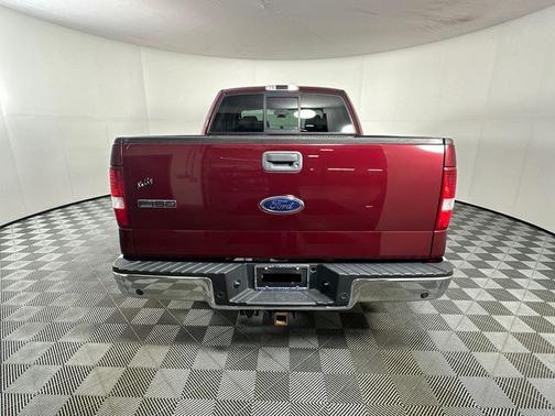 Red 2005 Ford F-150 Lariat SuperCrew