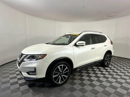 2020 Nissan Rogue SL