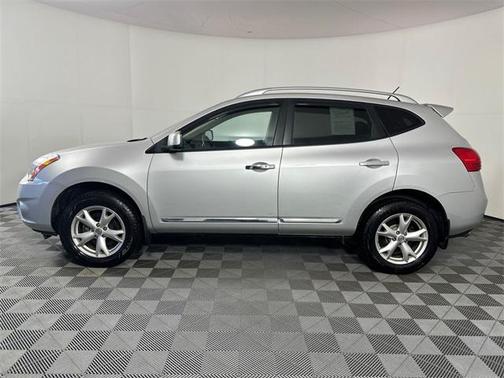 2011 Nissan Rogue SV
