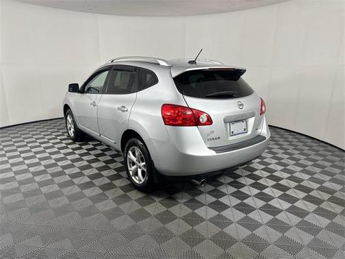 2011 Nissan Rogue SV