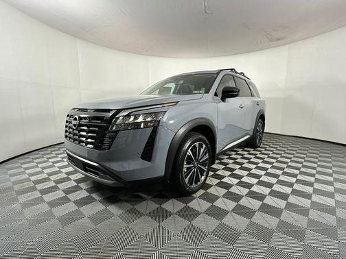 Boulder Gray Pearl 2026 Nissan Pathfinder Platinum