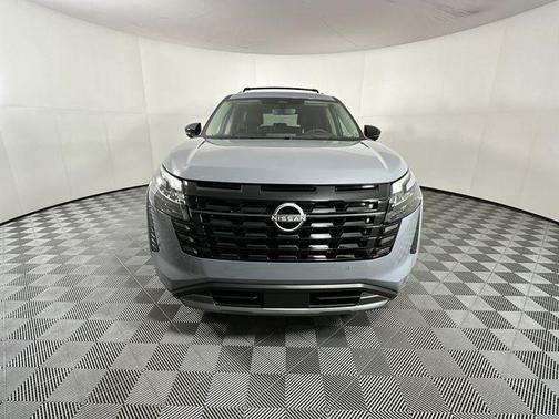 Boulder Gray Pearl 2026 Nissan Pathfinder Platinum