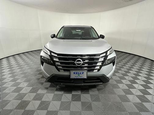Brilliant Silver Metallic 2024 Nissan Rogue S