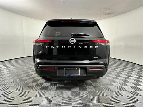 2025 Nissan Pathfinder S 4WD