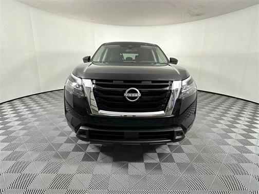 2025 Nissan Pathfinder S 4WD