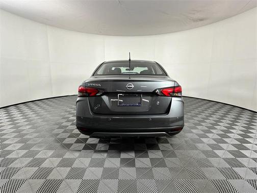 2024 Nissan Versa 1.6 S+