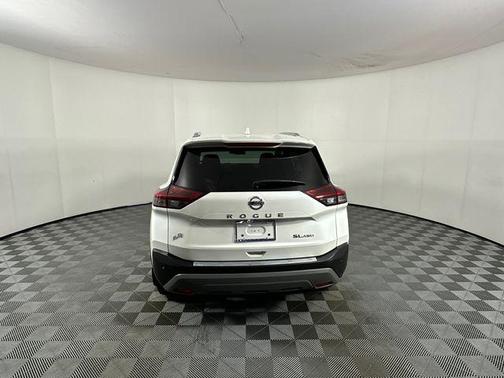 Pearl White Tricoat 2021 Nissan Rogue SL