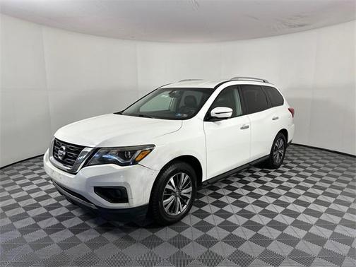 2017 Nissan Pathfinder SL