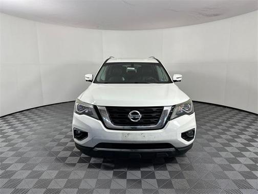 2017 Nissan Pathfinder SL