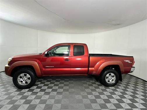 2005 Toyota Tacoma Base