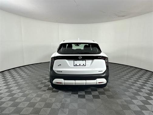 2025 Nissan Kicks S