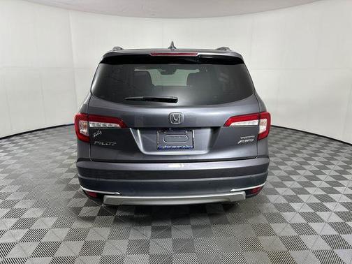 Gray 2019 Honda Pilot Touring 8-Passenger