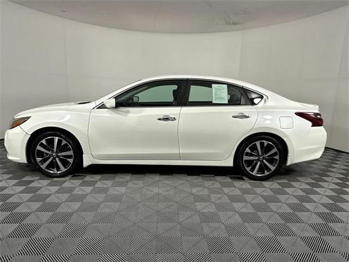 2017 Nissan Altima 2.5 SR