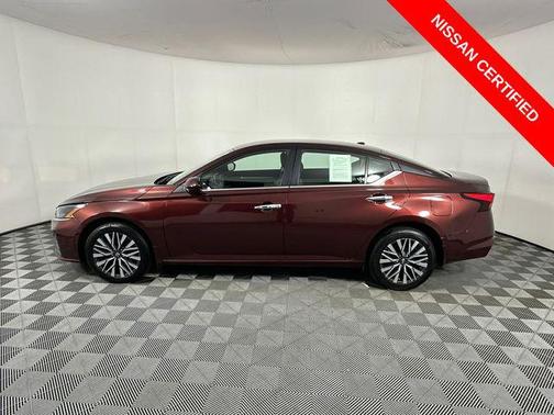 Garnet Pearl Metallic 2023 Nissan Altima 2.5 SV