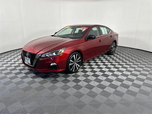 2022 Nissan Altima SR Intelligent AWD