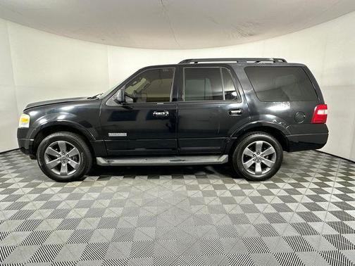 Black Clearcoat 2008 Ford Expedition XLT