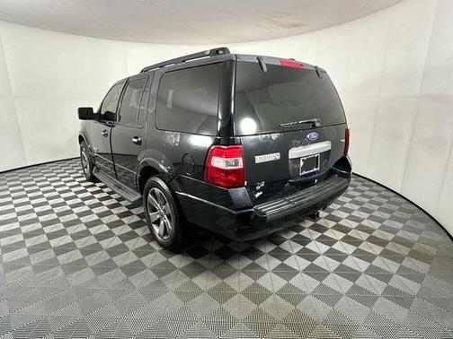 Black Clearcoat 2008 Ford Expedition XLT