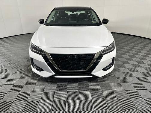 Super Black 2022 Nissan Sentra SR