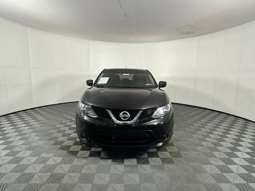 Magnetic Black 2018 Nissan Rogue Sport S