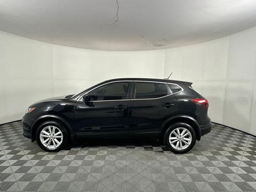 Magnetic Black 2018 Nissan Rogue Sport S