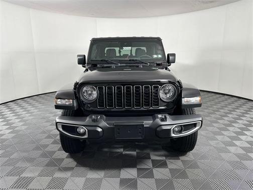 2024 Jeep Gladiator Sport S