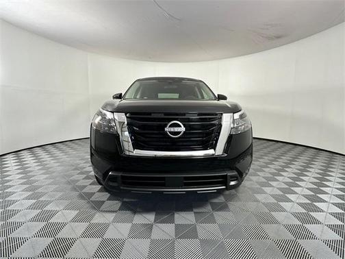 2025 Nissan Pathfinder S 4WD