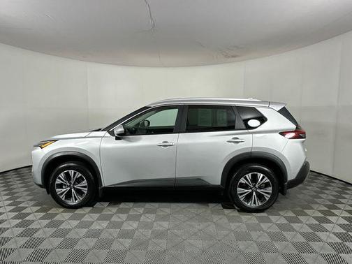 Brilliant Silver Metallic 2023 Nissan Rogue SV