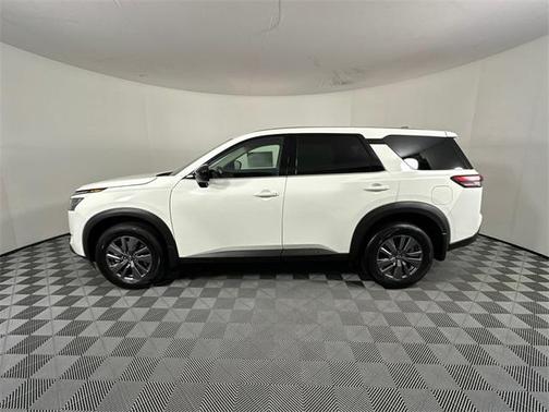 2025 Nissan Pathfinder S 4WD