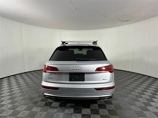 2022 Audi Q5 45 S line Prestige