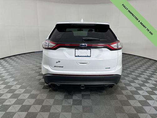 Oxford White 2017 Ford Edge SE
