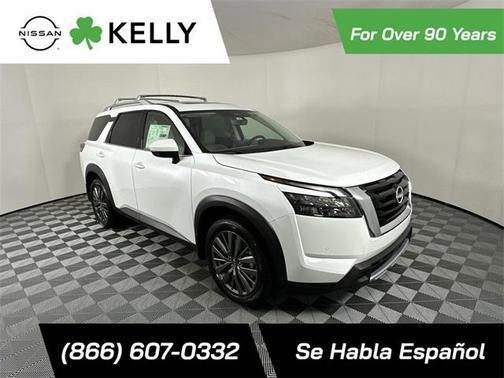 2025 Nissan Pathfinder SL 4WD
