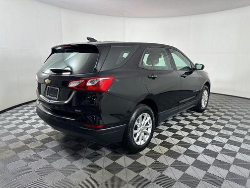Mosaic Black Metallic 2019 Chevrolet Equinox LS