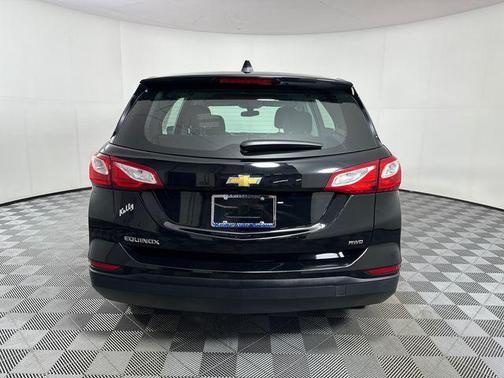 Mosaic Black Metallic 2019 Chevrolet Equinox LS