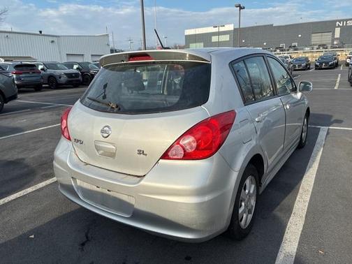 2010 Nissan Versa 1.8 SL
