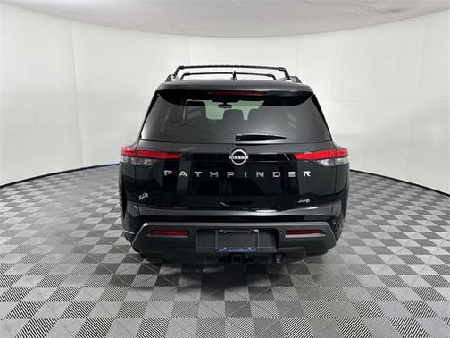 2025 Nissan Pathfinder SV 4WD