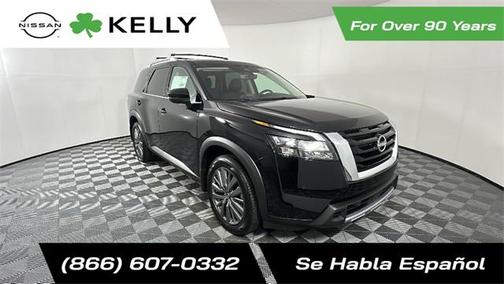 2025 Nissan Pathfinder SL 4WD