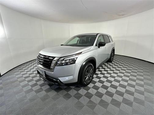 2024 Nissan Pathfinder S 4WD