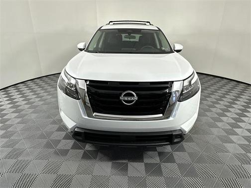 2025 Nissan Pathfinder SV 4WD