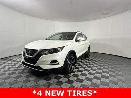 2022 Nissan Rogue Sport SL