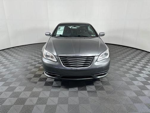 Tungsten Metallic Clearcoat 2011 Chrysler 200 Limited
