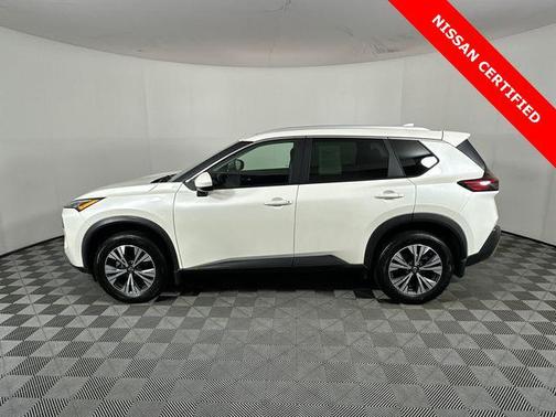 Pearl White Tricoat 2023 Nissan Rogue SV