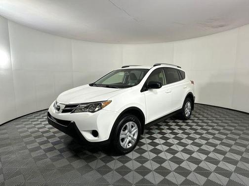 2014 Toyota RAV4 LE