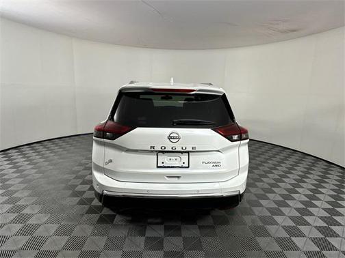 2024 Nissan Rogue Platinum
