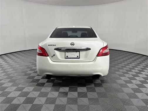 2010 Nissan Maxima SV