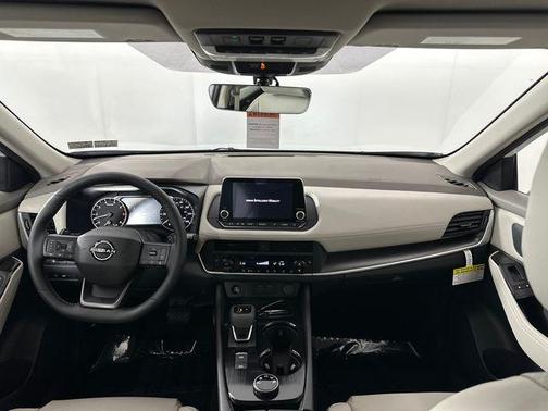 Everest White Pearl Tricoat 2026 Nissan Rogue Dark Armor