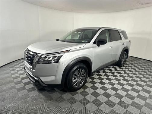 2025 Nissan Pathfinder S 4WD